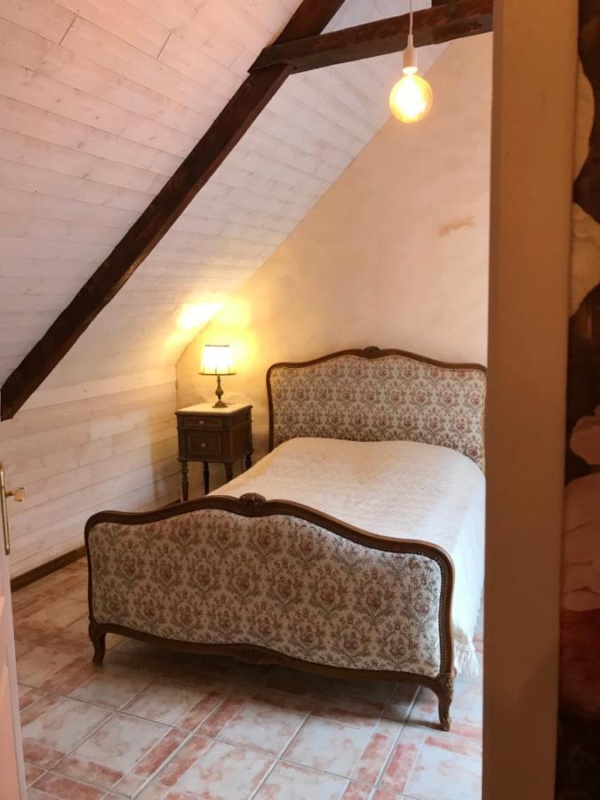 Gite De Kergoubleau Saint-Nicolas-du-Pélem Extérieur photo